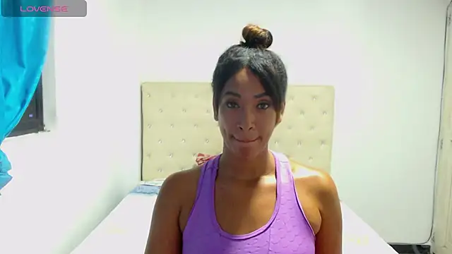 Snapshot of melisacruzz chatting on 01/04/25, 01:52 melisacruzz online show from 01/04/25, 01:52