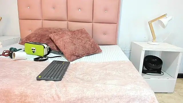 lhiamfit online show from 11/09/25, 05:06