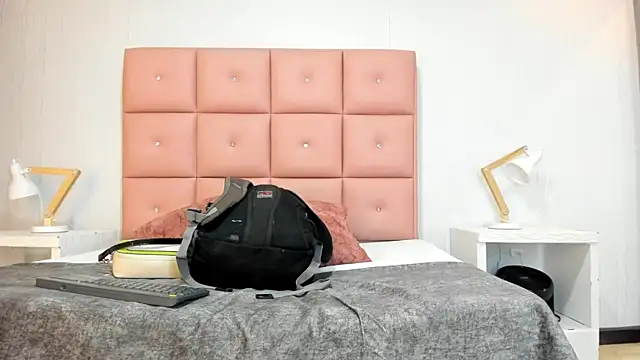 lhiamfit online show from 11/16/25, 12:38