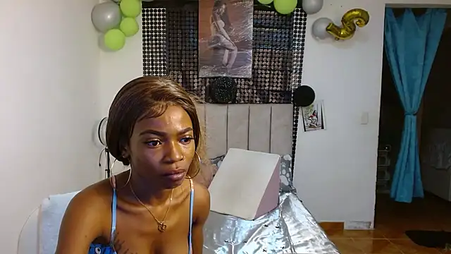 Snapshot of Wilson_Siara chatting on 09/24/25, 02:04 Wilson Siara online show from 09/24/25, 02:04