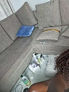 Snapshot of hornycreamybabe chatting on 12/02/25, 03:18 hornycreamybabe online show from 12/02/25, 03:18