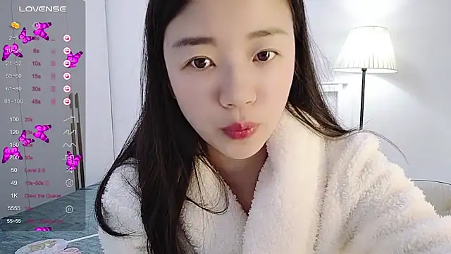 A-xena online show from 12/04/24, 02:20