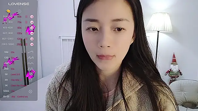 A-xena online show from 12/14/24, 08:13