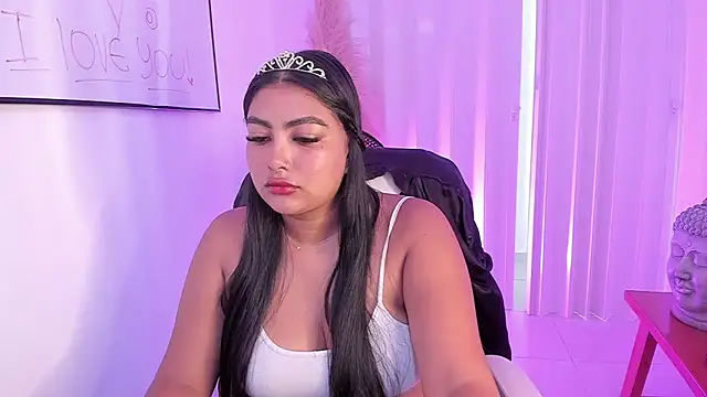 NatashaBrown12 online show from 10/15/25, 12:05