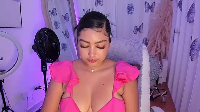 NatashaBrown12 online show from 05/27/26, 02:03