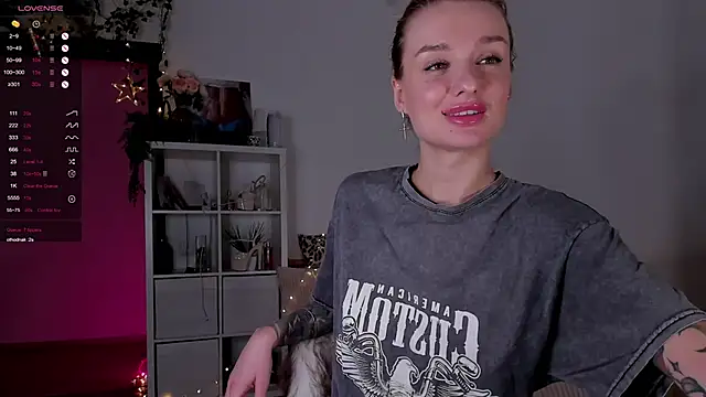 Snapshot of MissLovex chatting on 02/20/25, 04:28 MissLovex online show from 02/20/25, 04:28