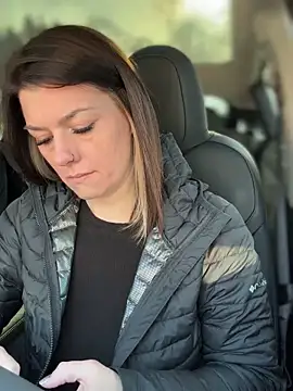 LadyLena1 online show from 12/04/24, 06:06