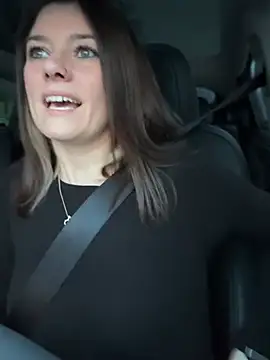 LadyLena1 online show from 12/29/24, 04:08