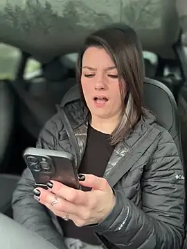 LadyLena1 online show from 01/02/25, 06:23