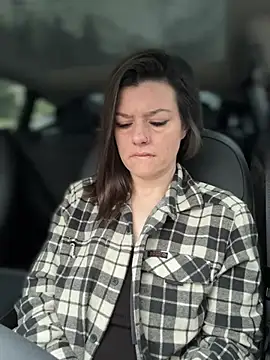 LadyLena1 online show from 01/03/25, 04:37