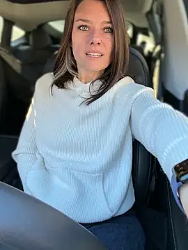 LadyLena1 online show from 10/14/25, 04:08