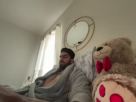 Snapshot of Carlos-195- chatting on 09/18/25, 10:45 Carlos-195- online show from 09/18/25, 10:45