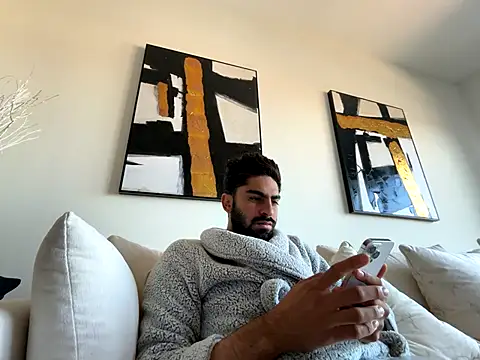 Snapshot of Carlos-195- chatting on 09/25/25, 04:21 Carlos-195- online show from 09/25/25, 04:21