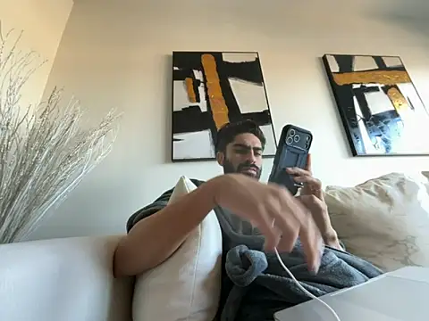 Snapshot of Carlos-195- chatting on 10/06/25, 02:58 Carlos-195- online show from 10/06/25, 02:58