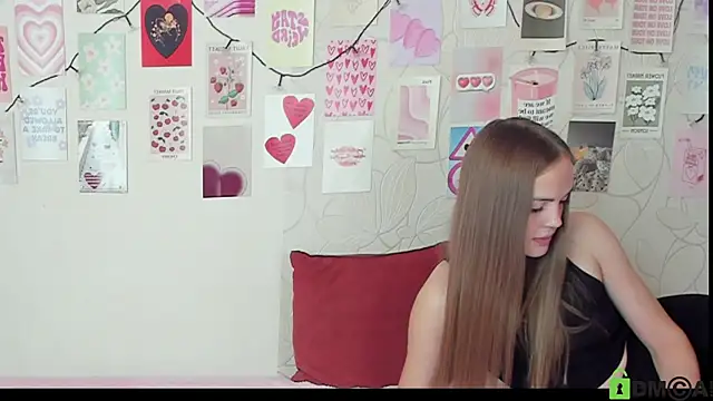 Snapshot of little_radiant_sun chatting on 09/27/25, 08:41 little radiant sun online show from 09/27/25, 08:41