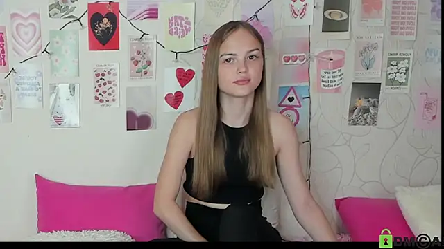 Snapshot of little_radiant_sun chatting on 10/18/25, 08:26 little radiant sun online show from 10/18/25, 08:26