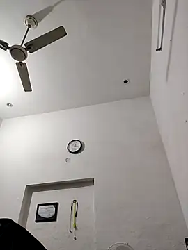 ZIMMY25 online show from 11/09/25, 06:39