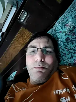 ZIMMY25 online show from 11/19/25, 07:36