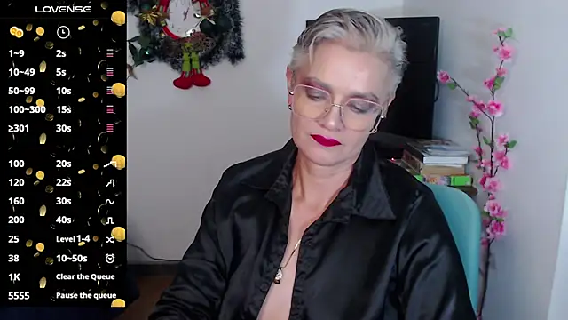 scarlett paris22 online show from 01/04/25, 12:05