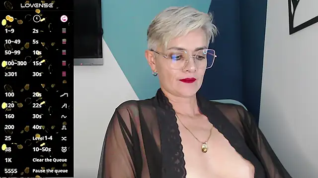 scarlett paris22 online show from 02/23/25, 02:07