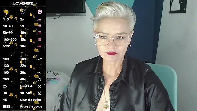 scarlett paris22 online show from 03/19/25, 12:15