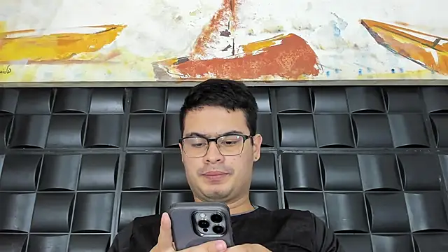 Snapshot of willy_colombia chatting on 01/23/25, 04:26 willy colombia online show from 01/23/25, 04:26