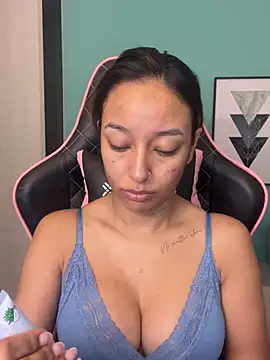 DianaHopson online show from 12/05/24, 10:01