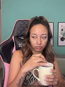 DianaHopson online show from 12/09/24, 10:43