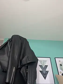 DianaHopson online show from 12/26/24, 02:59