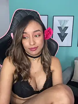 DianaHopson online show from 12/27/24, 03:26