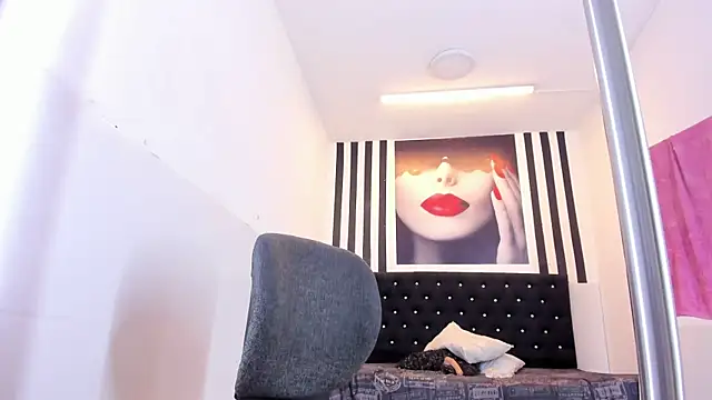 Shanelle   online show from 09/16/25, 01:12