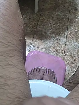 Snapshot of surfer_fun29 chatting on 03/11/25, 04:21 surfer fun29 online show from 03/11/25, 04:21