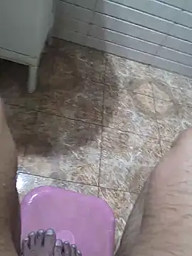 Snapshot of surfer_fun29 chatting on 03/12/25, 04:19 surfer fun29 online show from 03/12/25, 04:19