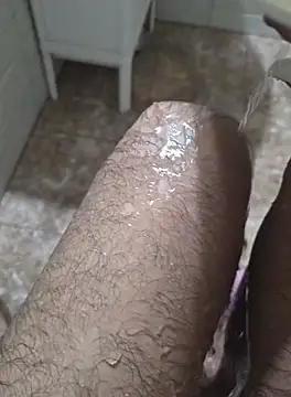 Snapshot of surfer_fun29 chatting on 10/13/25, 06:24 surfer fun29 online show from 10/13/25, 06:24