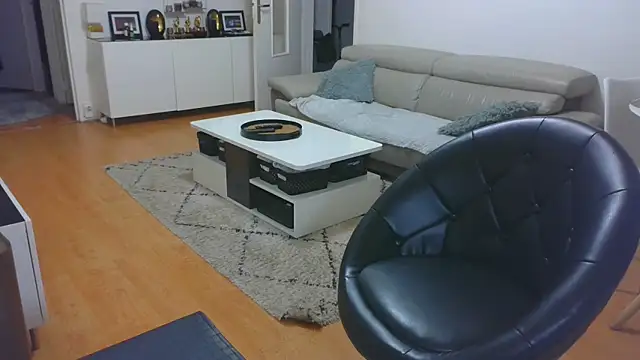 sarametisse26 online show from 10/06/25, 06:11