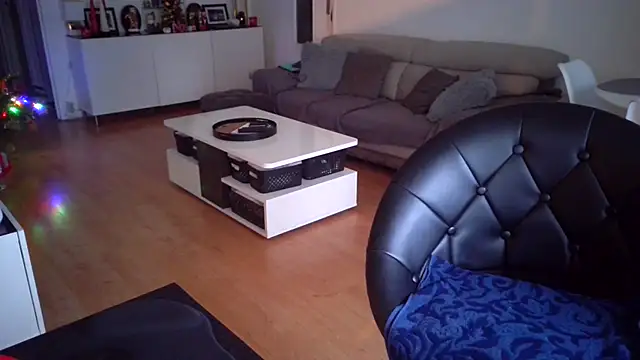 Snapshot of sarametisse26 chatting on 12/04/25, 08:01 sarametisse26 online show from 12/04/25, 08:01