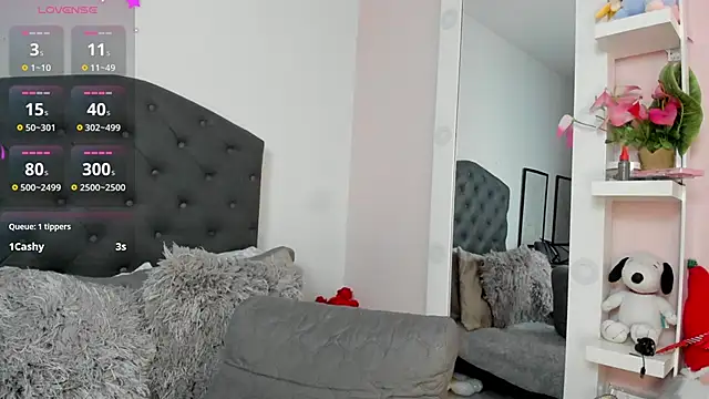 cutewhitneyr online show from 03/10/25, 11:53