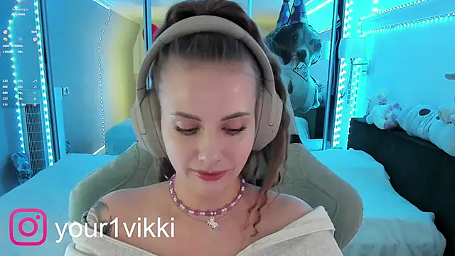 Vikki Cheese online show from 02/14/25, 04:47