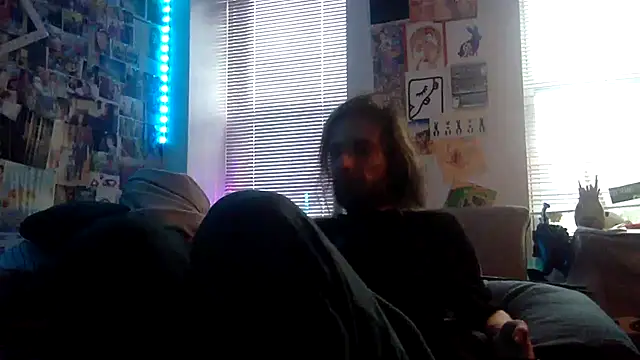 Snapshot of DownstairsSky chatting on 12/20/24, 07:07 DownstairsSky online show from 12/20/24, 07:07