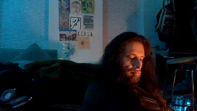 Snapshot of DownstairsSky chatting on 12/25/24, 11:11 DownstairsSky online show from 12/25/24, 11:11