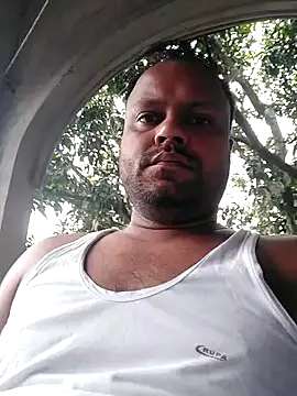 Snapshot of Niladri1410 chatting on 10/01/25, 01:33 Niladri1410 online show from 10/01/25, 01:33