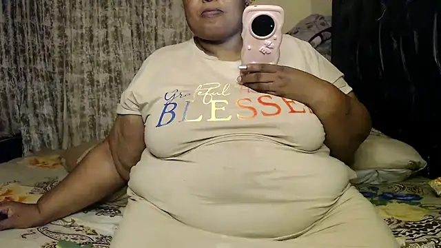 Snapshot of DELICIOUSSXX73 chatting on 10/13/25, 04:51 DELICIOUSSXX73 online show from 10/13/25, 04:51