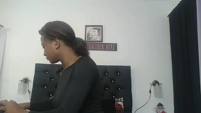 AshlieGreen1 online show from 02/19/25, 02:55