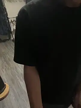 demonslayerr999 online show from 11/15/25, 02:53