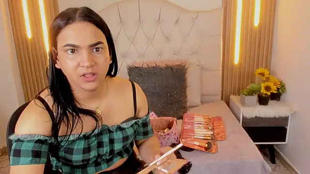 Andrys  online show from 10/01/25, 07:09