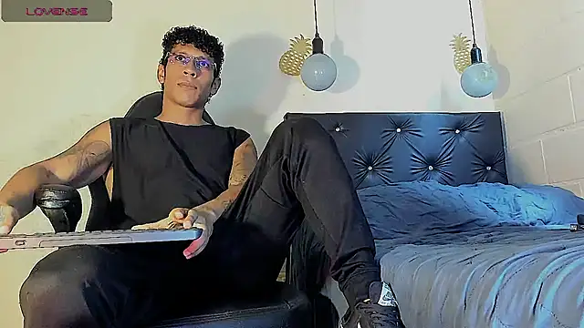 FuckHardlove online show from 03/02/25, 06:19