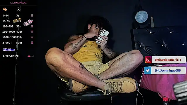 Snapshot of FuckHardlove chatting on 12/13/25, 11:54 FuckHardlove online show from 12/13/25, 11:54