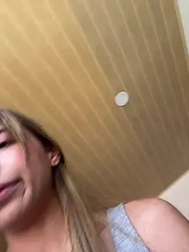 Ameellie online show from 12/14/24, 03:58