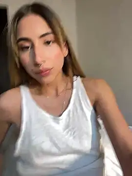 Ameellie online show from 12/17/24, 06:53