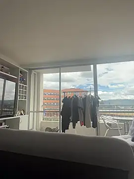 Ameellie online show from 10/22/25, 04:51